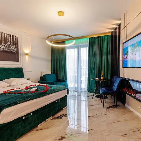 Hanza Tower King & Apartment
